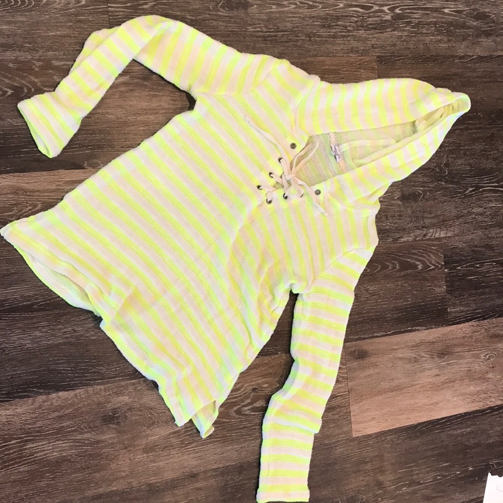 Splendid knit sweater size medium